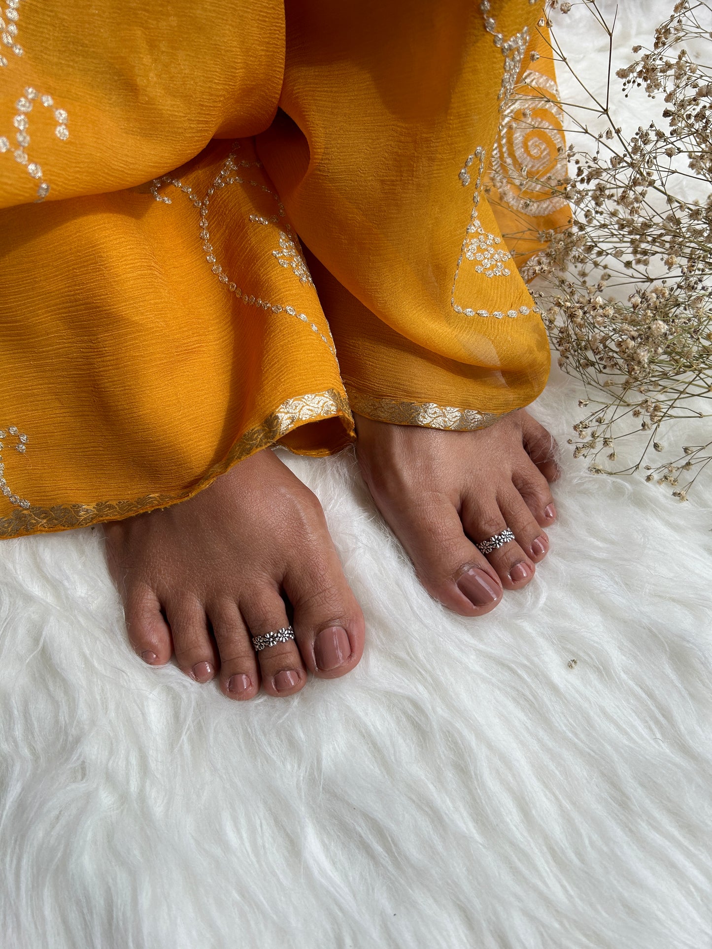 Silver Daisy Flower Toe Ring