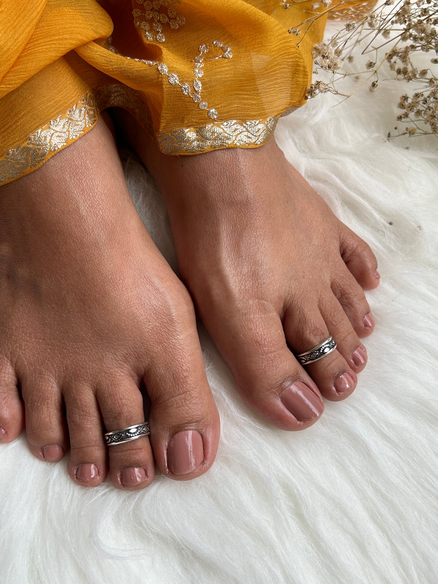Silver Veerika Toe Ring